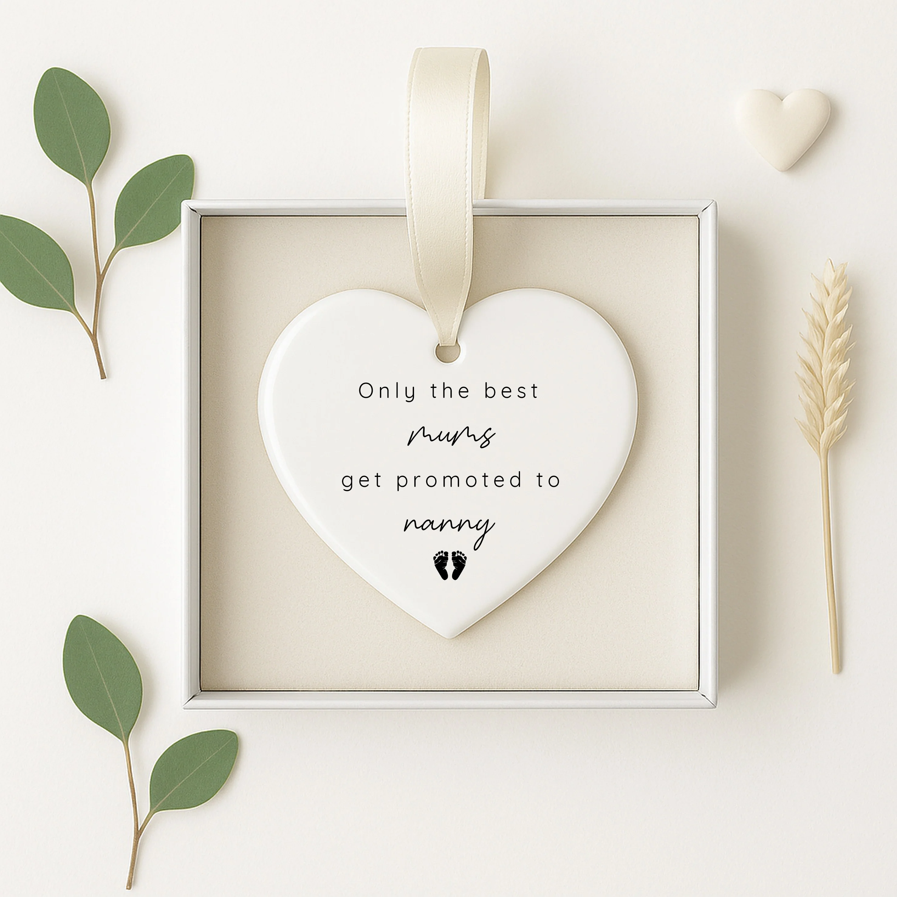Only The Best Mums Get Promoted to Nans Baby Announcement Ornament - Image 3